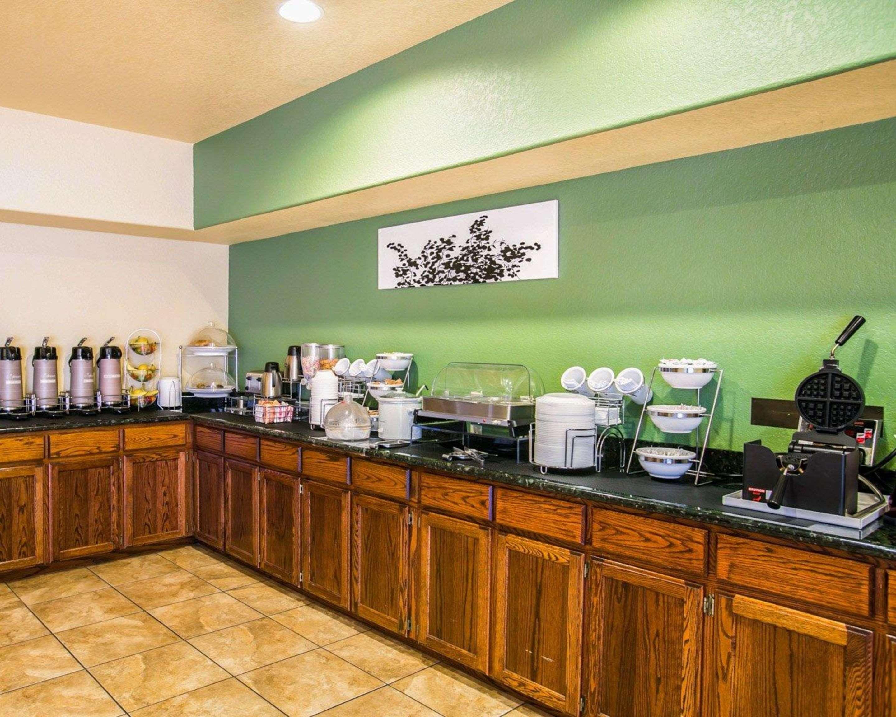Sleep Inn & Suites Gonzales Near Palmetto State Park מראה חיצוני תמונה